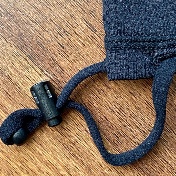 $0 FREE Lululemon Tank with any other purchase fr closet- value $29 - Picture 8 of 10